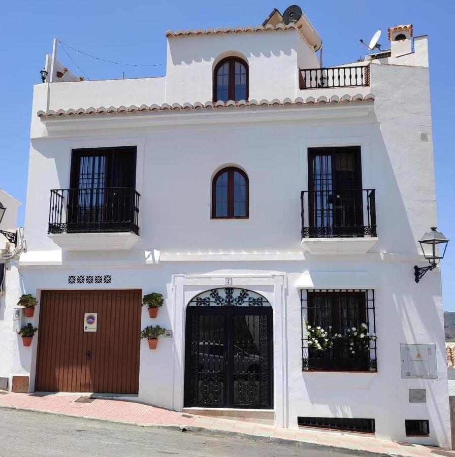 Vista Almijara Apartment Frigiliana Bagian luar foto