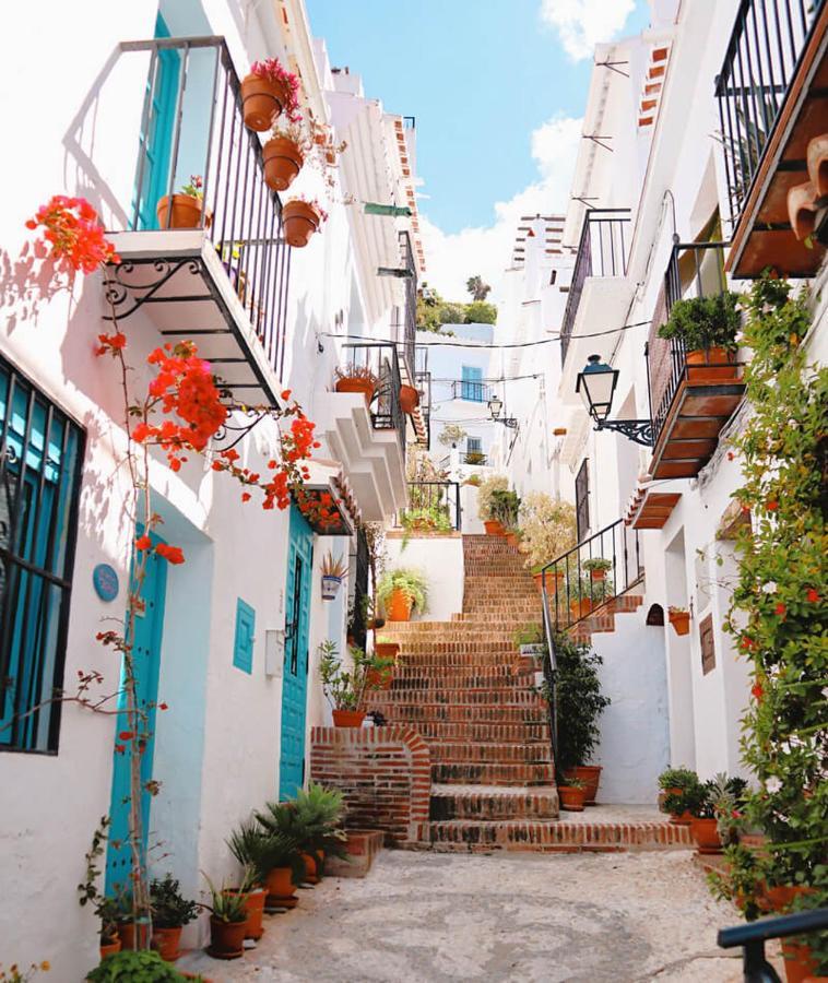 Vista Almijara Apartment Frigiliana Bagian luar foto